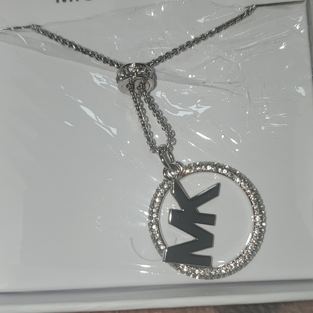 MICHAEL KORS NECKLACE CIRCLE W/LOGO MK - Picture 3 of 8